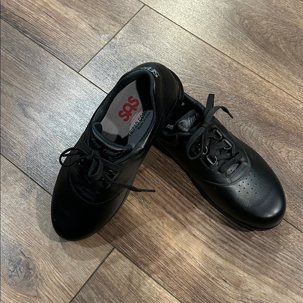 SAS Free Time Black Leather Casual Comfort Walking Shoes Womens Size 7.5